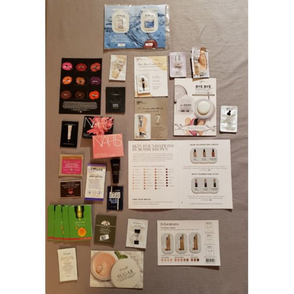 it cosmetics Other - High End Makeup Samples Bundle It NARS MAC Clarins